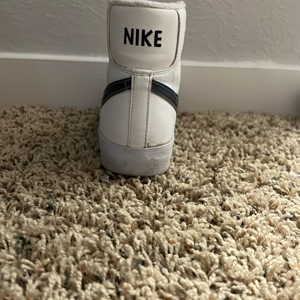 Nike White and Blue High-Top Sneakers - Picture 5 of 5